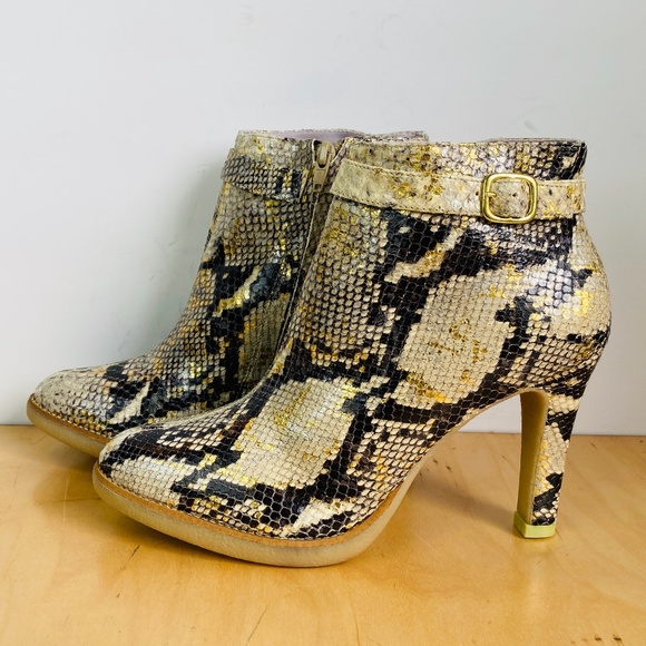 Paolo Corelli Womens Embossed Leather Ankle Boots, 8. - Picture 4 of 7